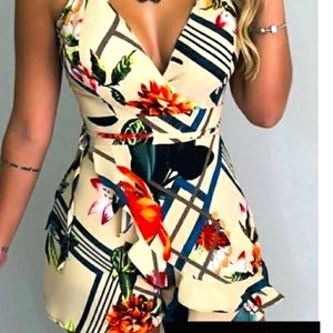 Floral summer Romper!